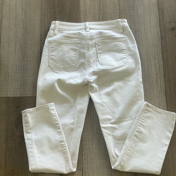 EUC Talbots Women's Slim Ankle Jeans size 2 - Sits At Waist in Natural White - Picture 7 of 11